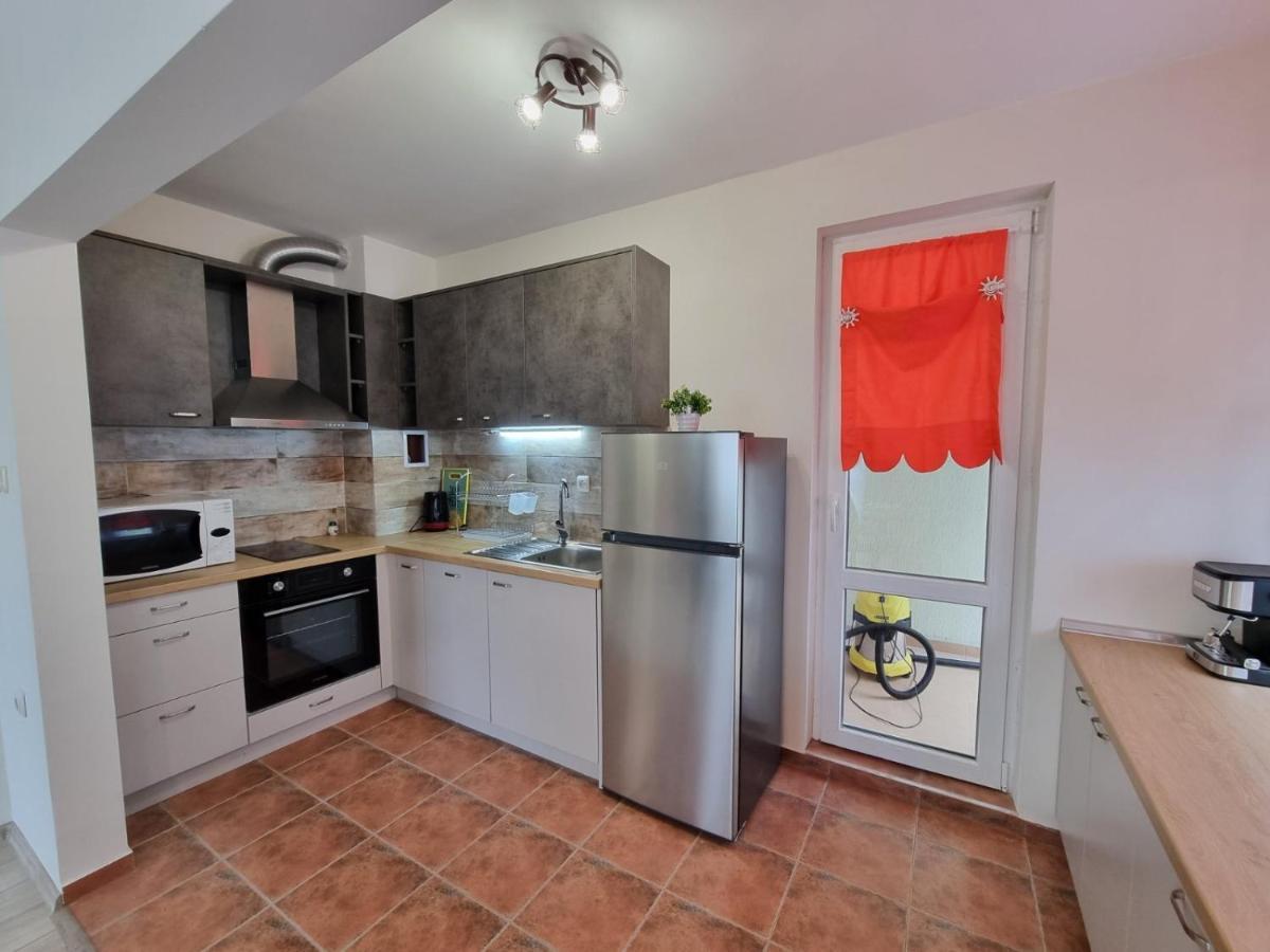 Flora - Beautiful *New* Apartment To The Beach Burgas Exterior photo