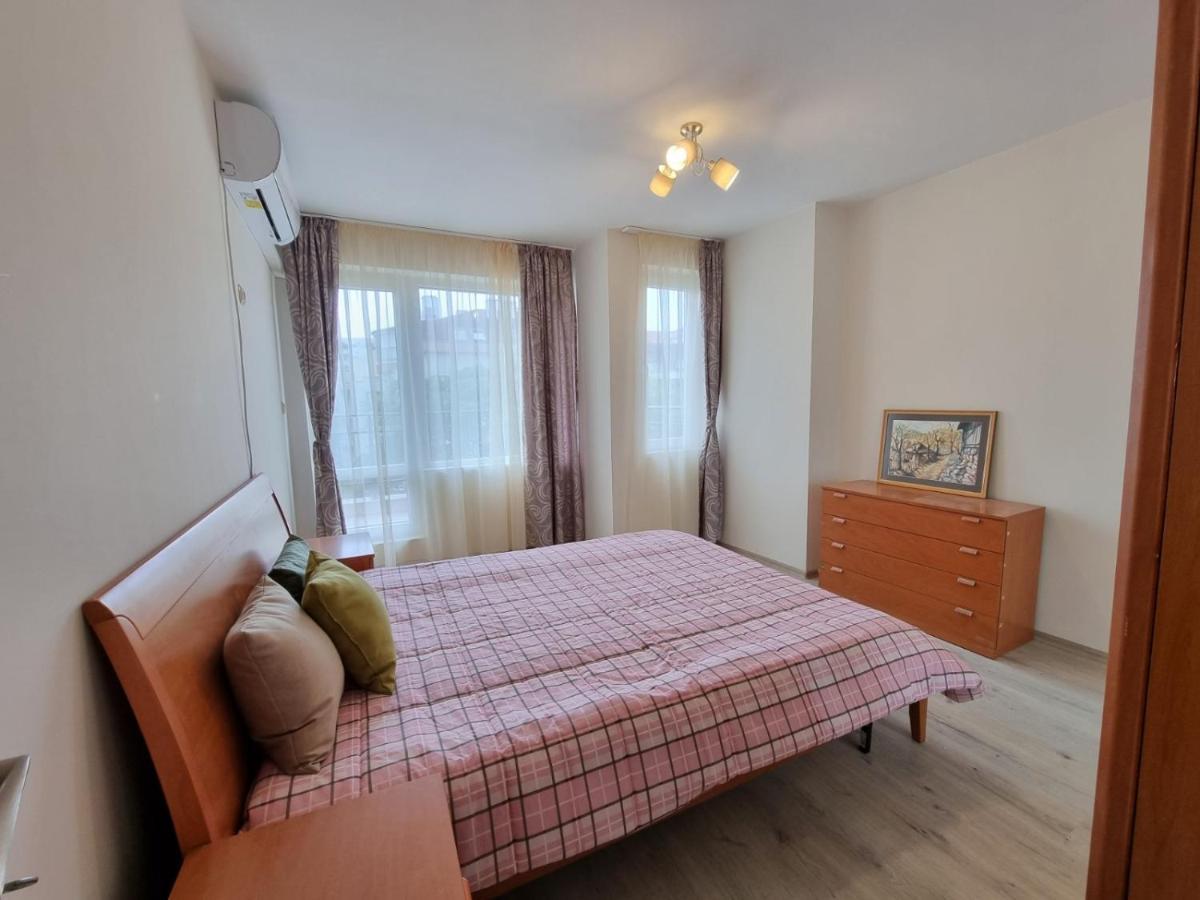 Flora - Beautiful *New* Apartment To The Beach Burgas Exterior photo